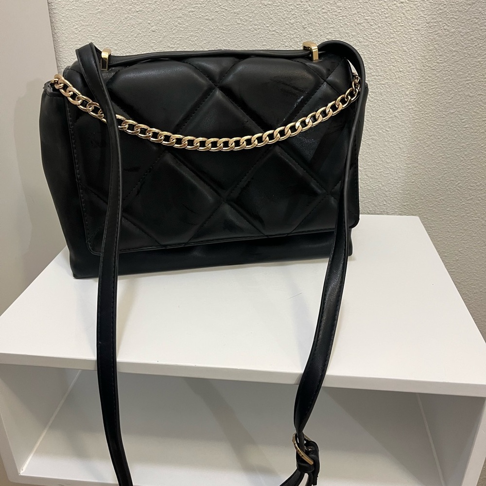 Black Quilted Chain Shoulder Bag